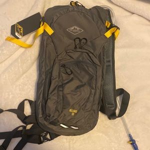 Mountain Designs Reload 10 Hydration Backpack. NWT